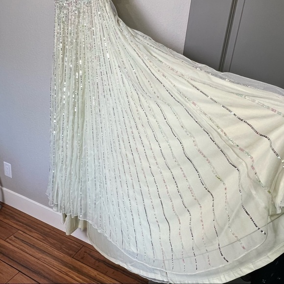 NWT MAC DUGGAL Mint Iridescent Sequin Tulle Sleeveless Open Back Ball Gown 12 - Picture 7 of 9